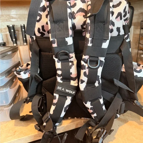 Wolfpak Leopard Print Tactical Meal Prep Backpack - Picture 2 of 7